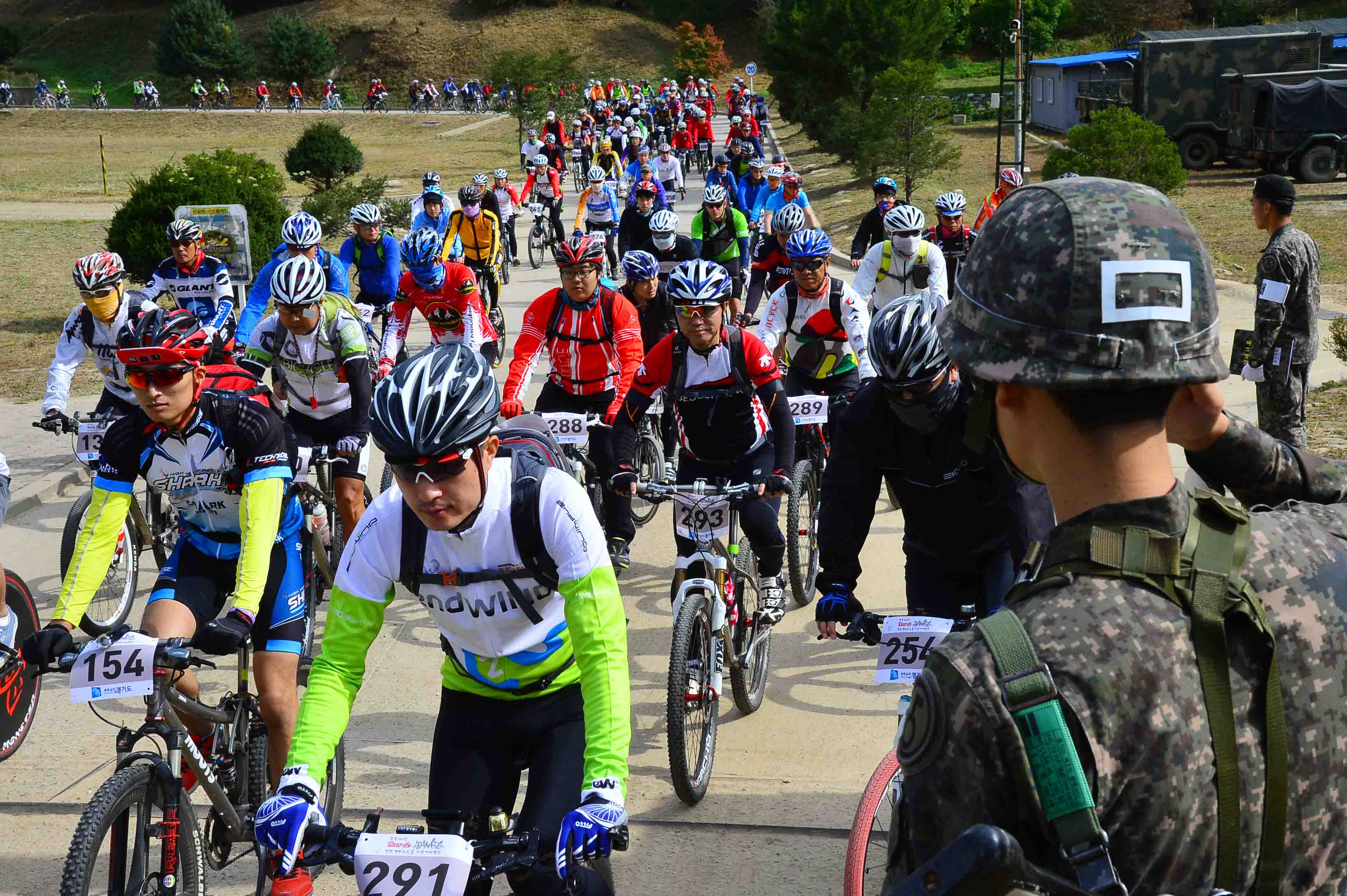 Tour de DMZ 자전거대행진 (2013.10.19) 썸네일 사진